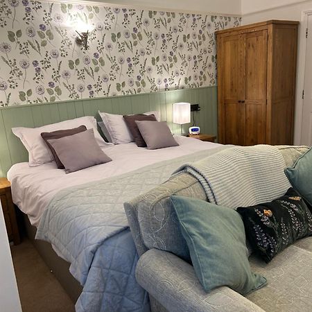 Birchleigh Guest House Grange-over-Sands Bagian luar foto
