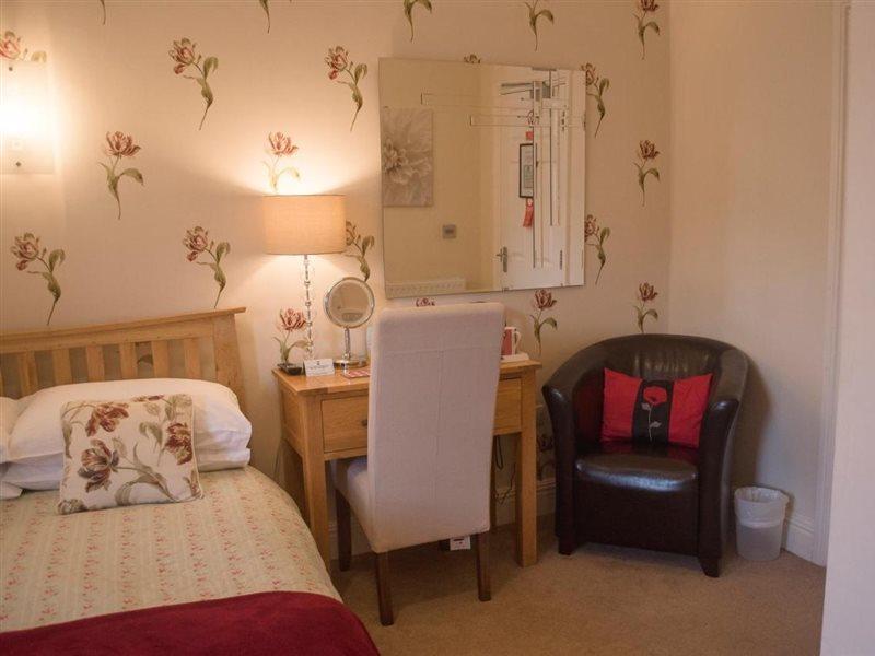 Birchleigh Guest House Grange-over-Sands Bagian luar foto