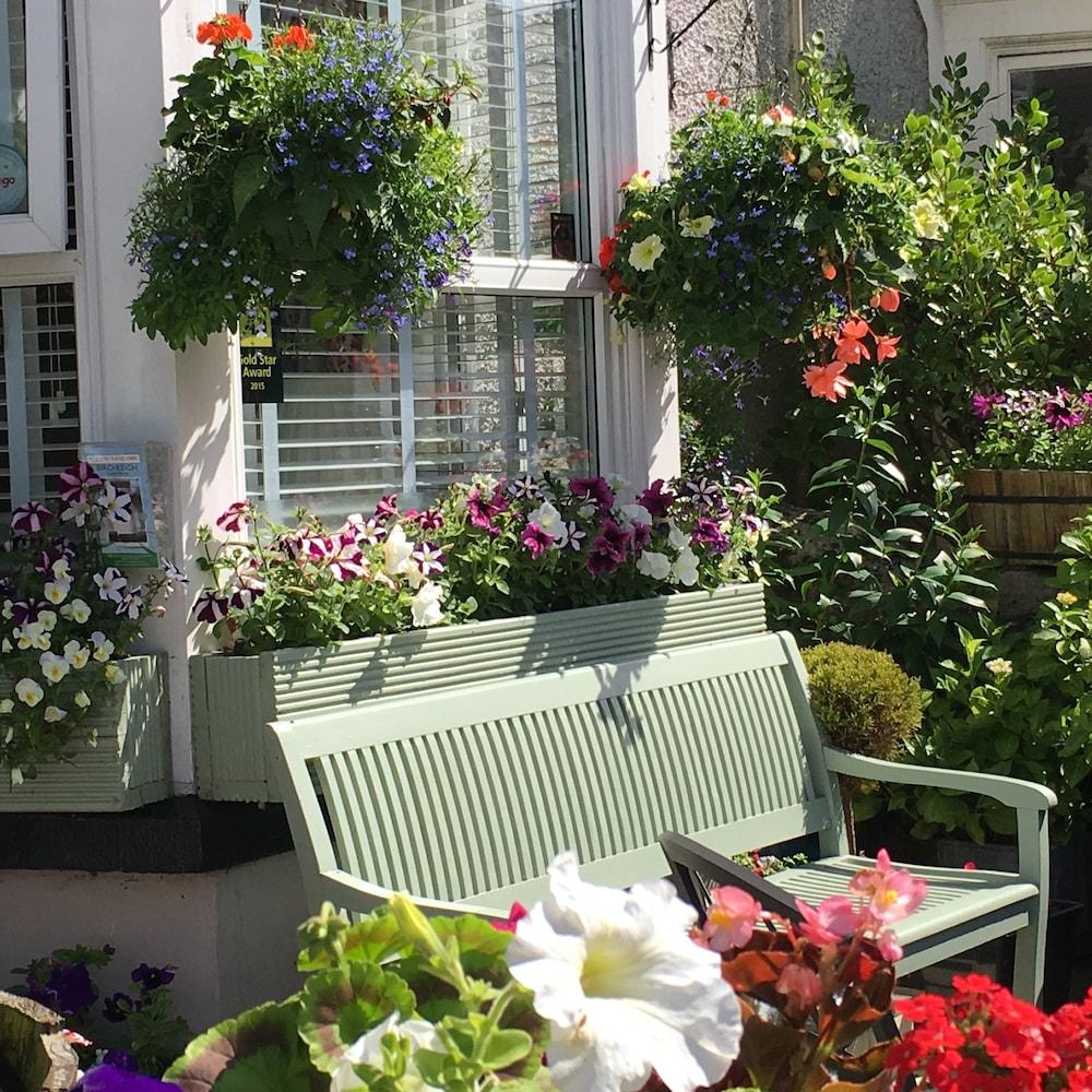 Birchleigh Guest House Grange-over-Sands Bagian luar foto
