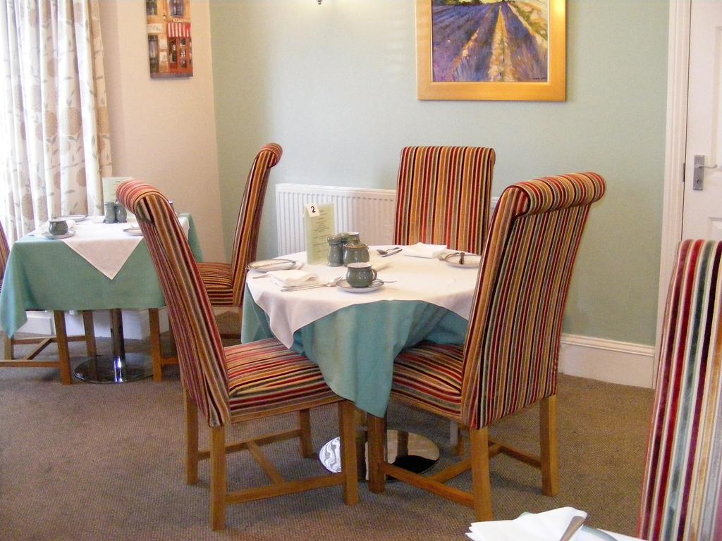 Birchleigh Guest House Grange-over-Sands Bagian luar foto
