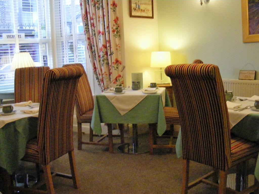 Birchleigh Guest House Grange-over-Sands Bagian luar foto